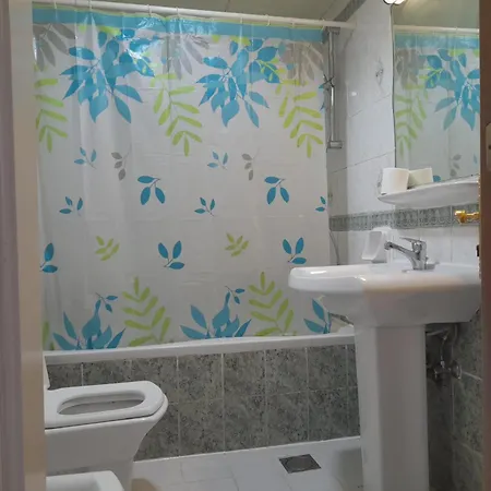 Twin Room With Shared Bathroom - No Parking Space Abu Dhabi Exterior photo