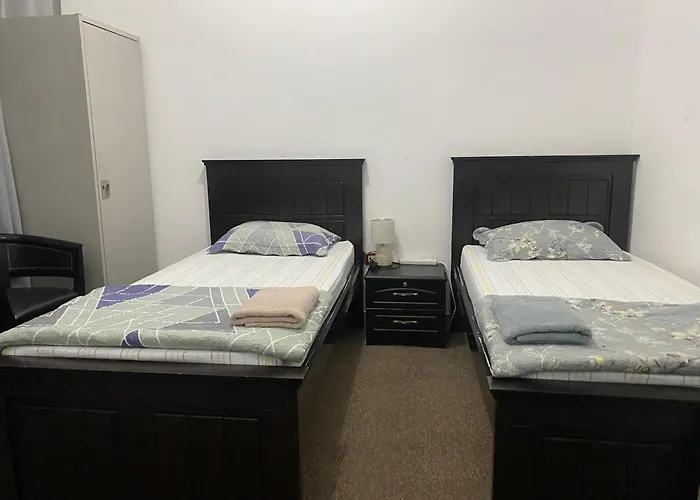 Twin Room With Shared Bathroom - No Parking Space
